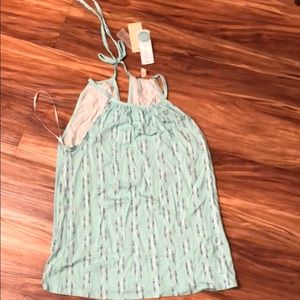 Stitch Fix sleeveless halter style top